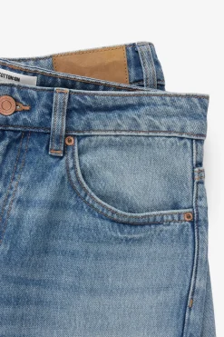 91 Straight Jean