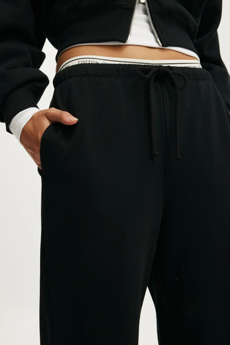 Active Relaxed Sweatpant