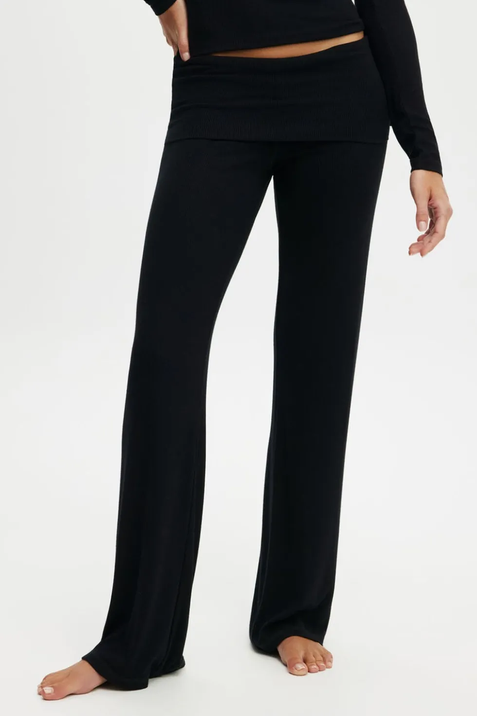 Airy Soft Roll Waist Pant