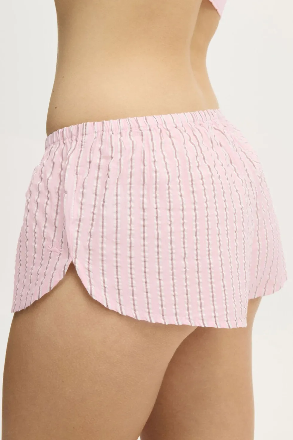 Body Bed Short