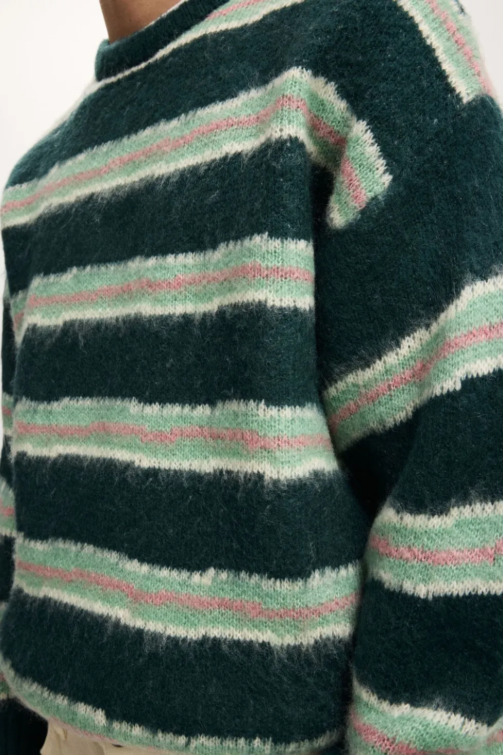 Box Fit Fuzzy Crew Knit