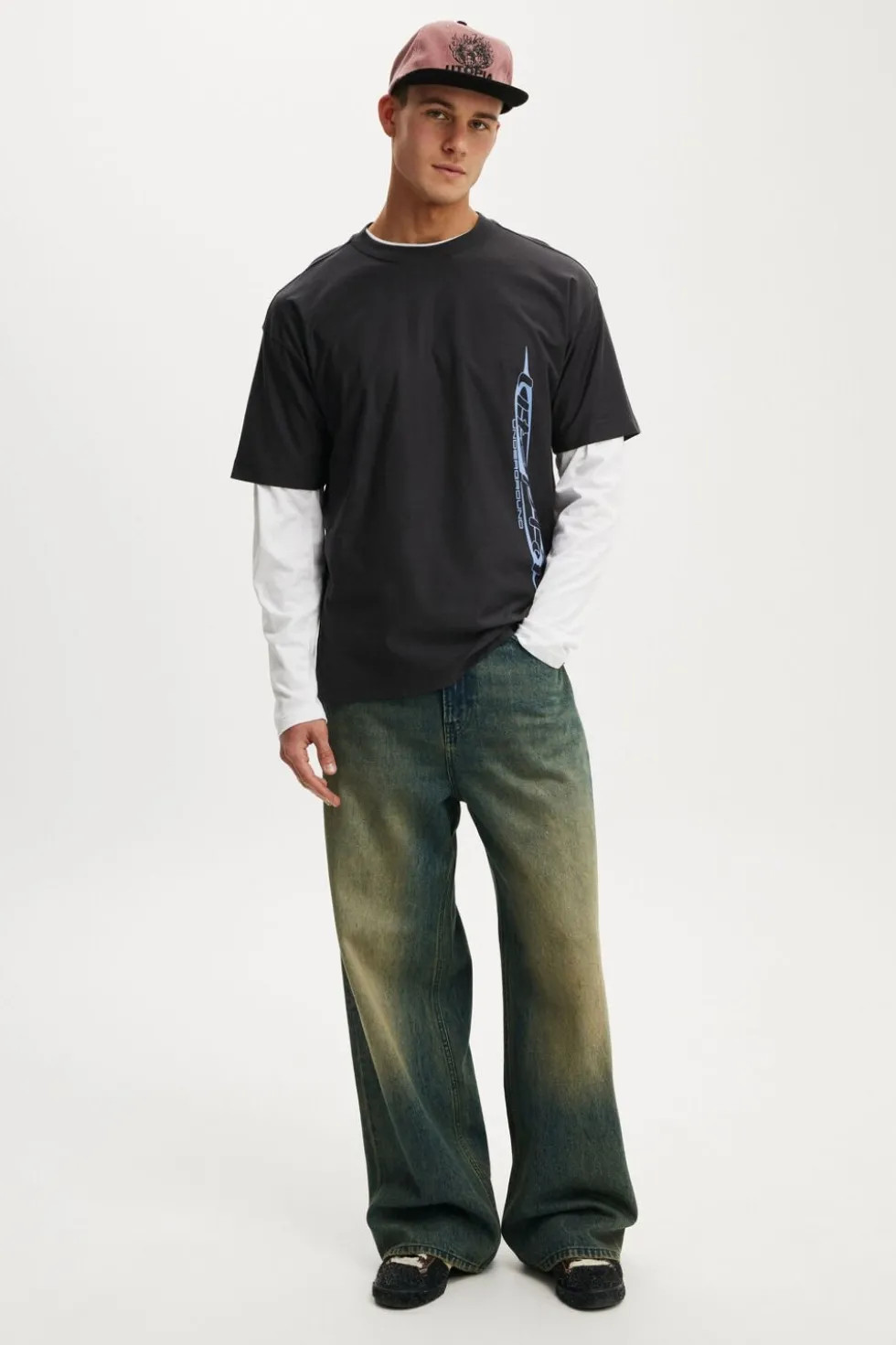 Box Fit Graphic T-Shirt
