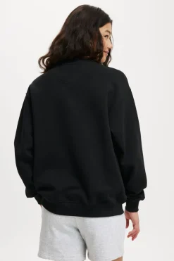 Classic Fleece Crew Sweatshirt