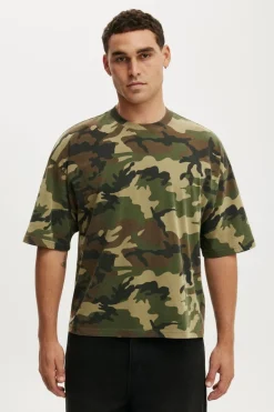 Cropped Fit T-Shirt