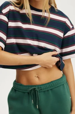 Cropped Graphic Active Tee
