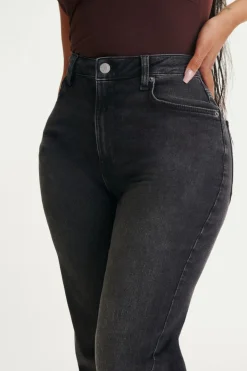 Curvy Stretch Straight Jean