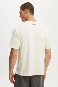 Everyday Fit Graphic T-Shirt