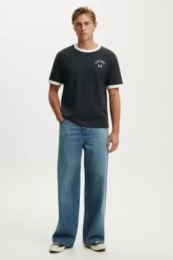 Everyday Fit Graphic T-Shirt