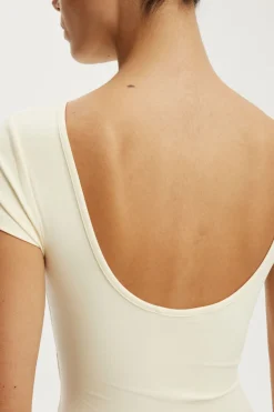 Hold Me Scoop Back Tee