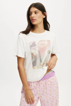 Lounge Graphic Tee