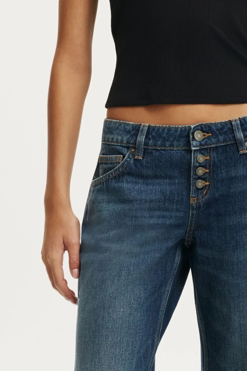 Low Rise Straight Jean