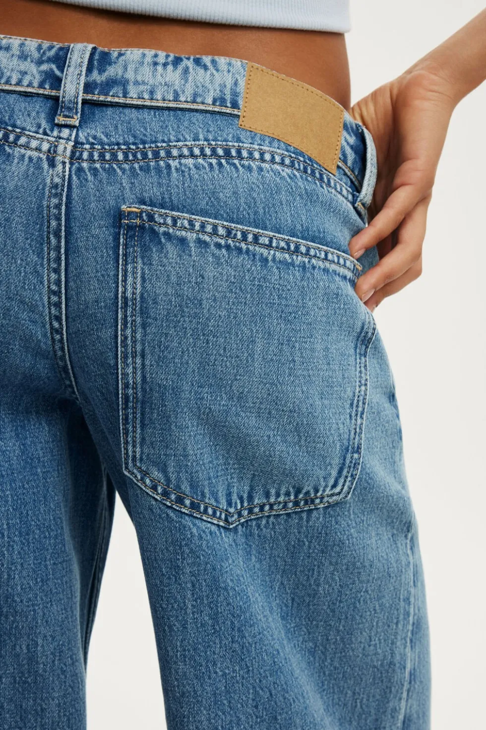 Low Rise Wide Jean
