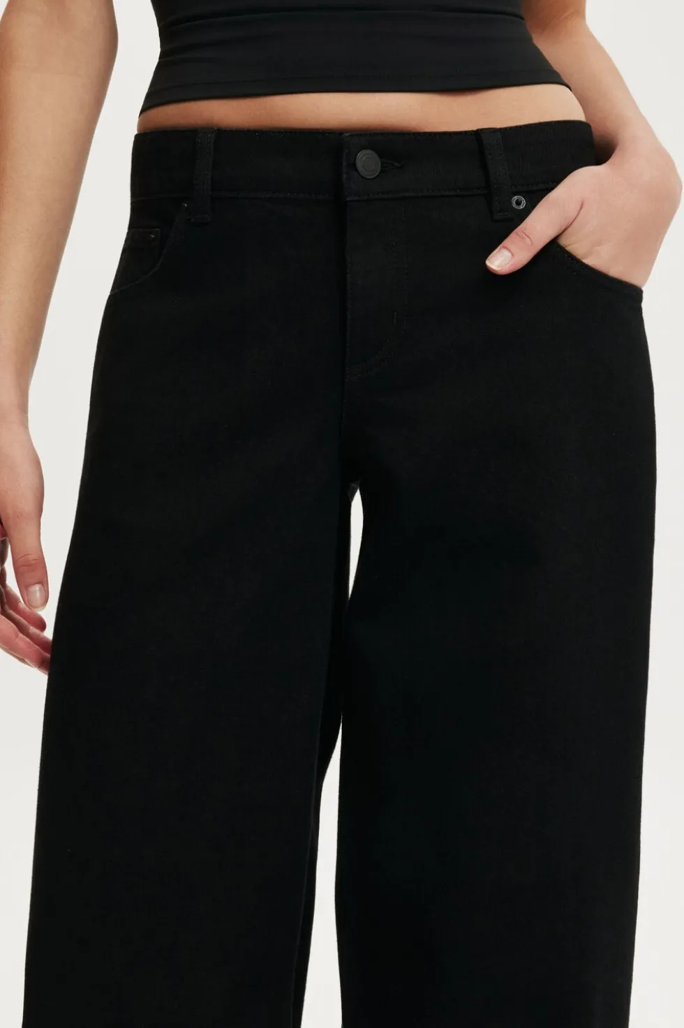 Low Rise Wide Jean