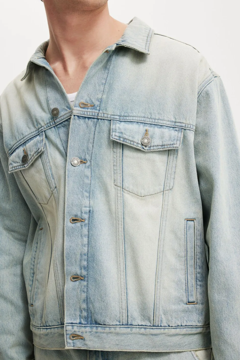 Oversized Trucker Jacket