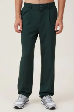 Relaxed Pleated Pant