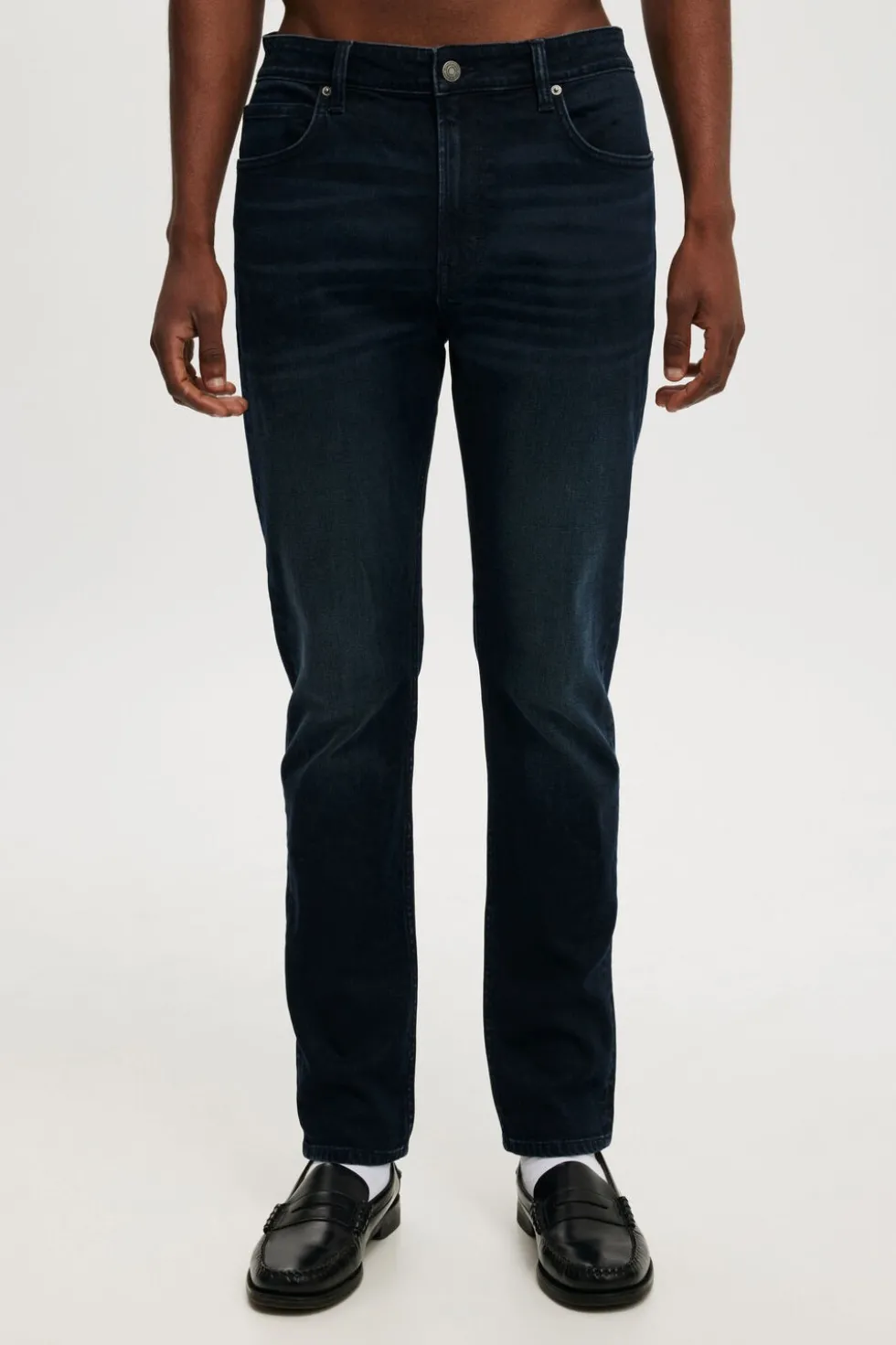 Relaxed Tapered Jean