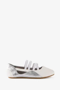 Spencer Sporty Flats