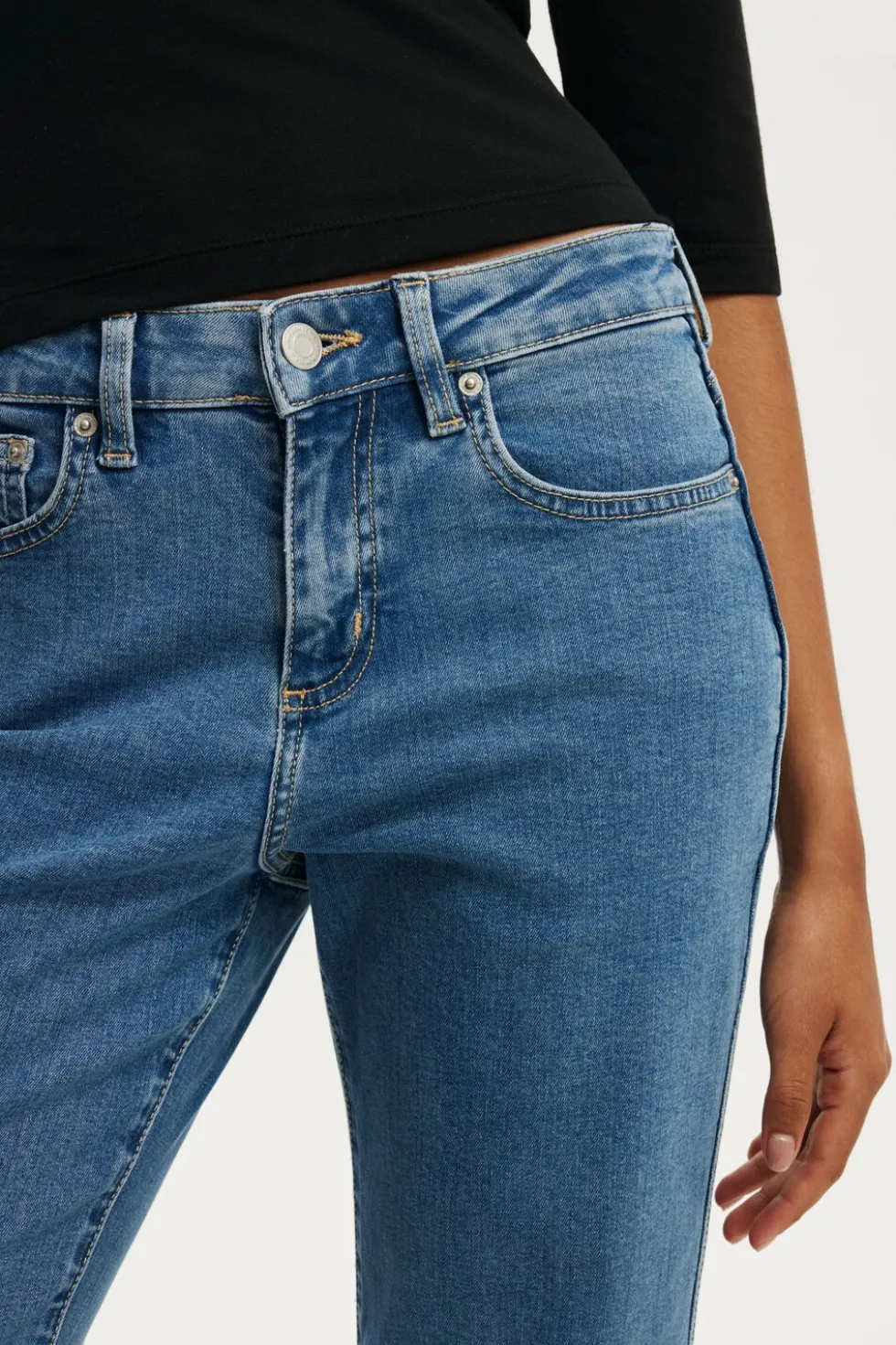 Stretch Slim Straight Jean