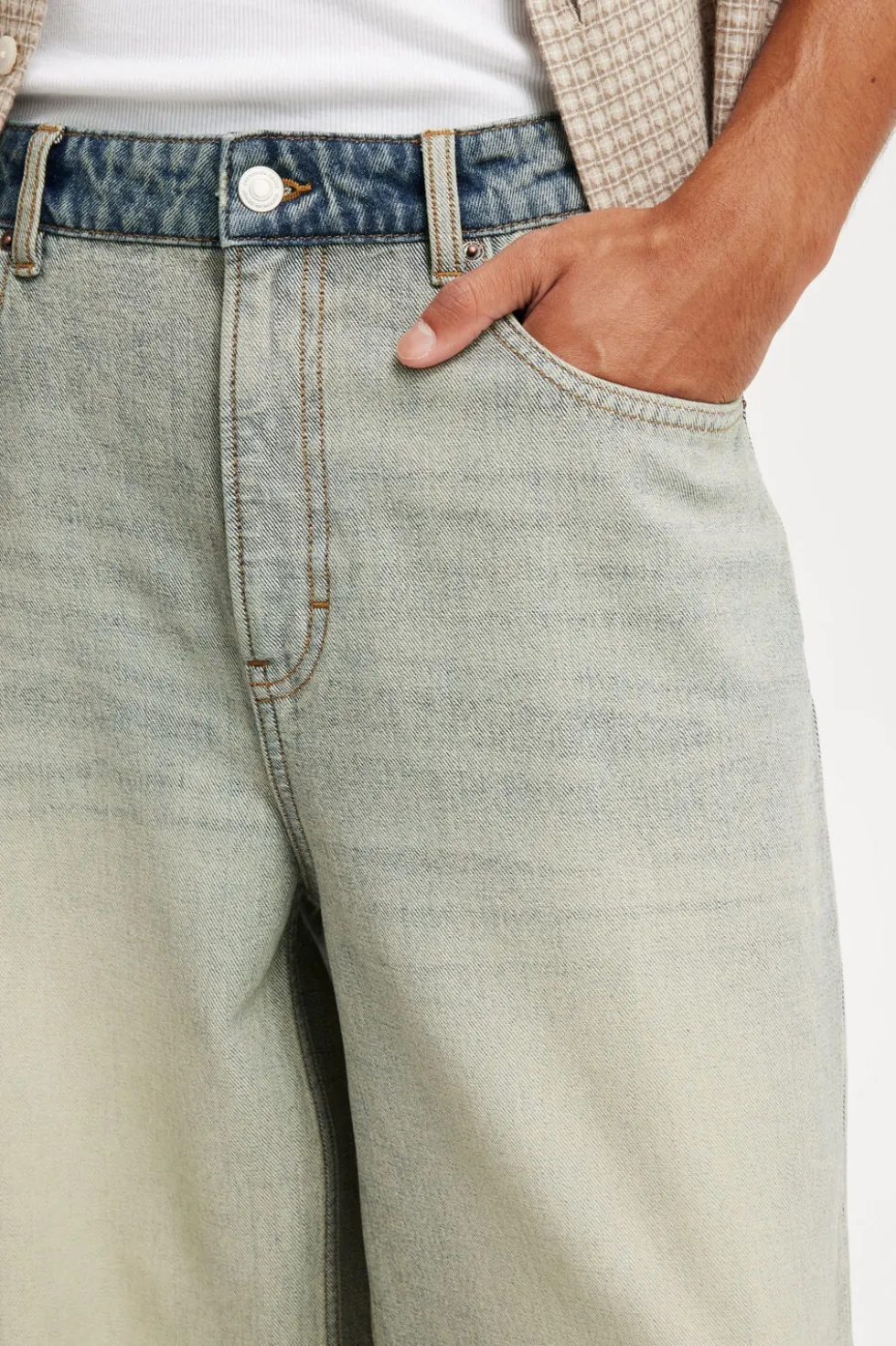 Super Baggy Reverse Jean