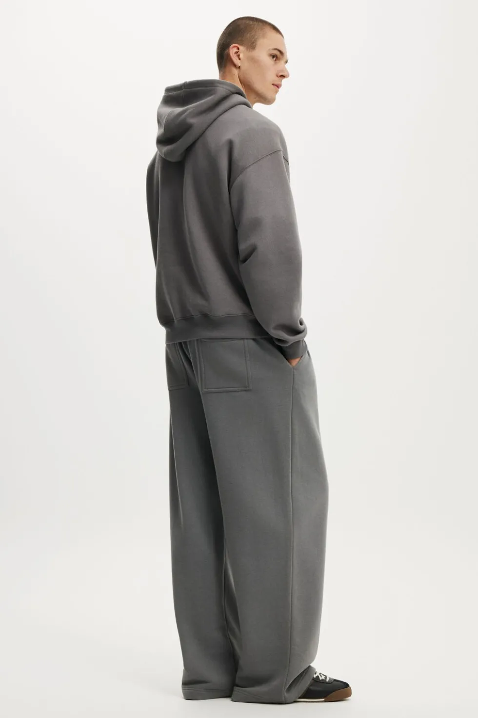 Super Baggy Sweatpant