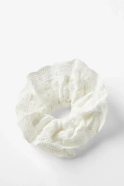 Suri Super Scrunchie