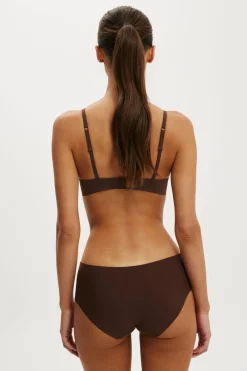 The Invisible Boyleg Brief
