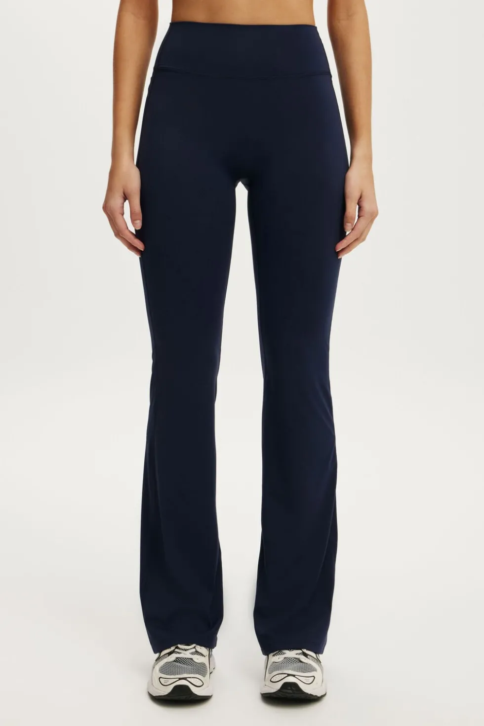 Ultra Luxe Invisible Scrunch Flare