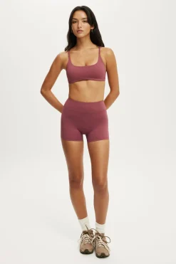 Ultra Luxe Invisible Scrunch V Shortie Short
